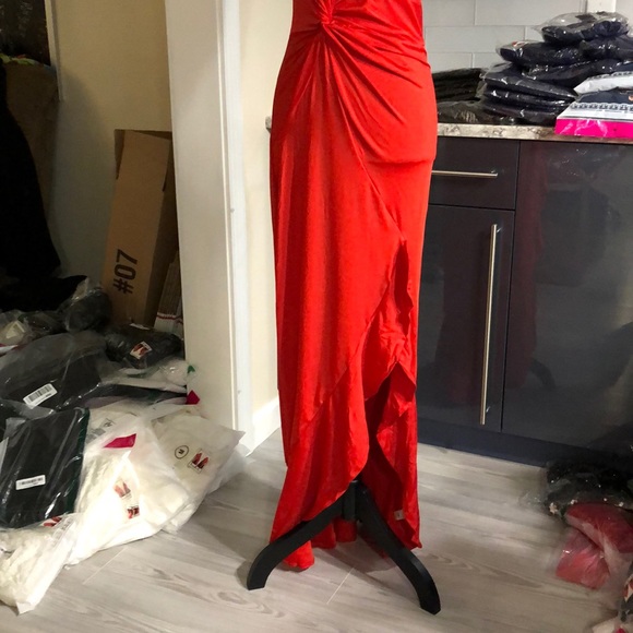 Red One Shoulder ruffle high slit maxi - Picture 3 of 8